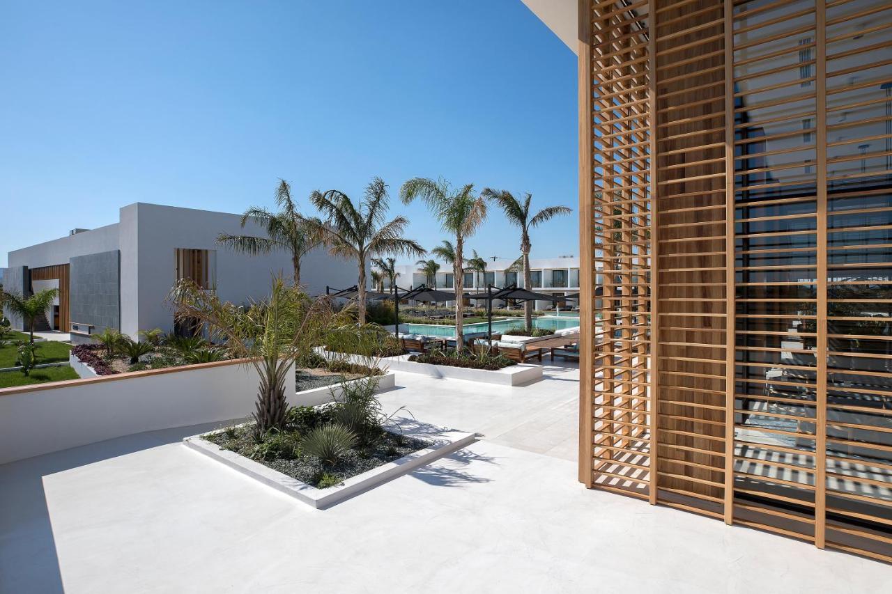 D' Andrea Lagoon All Suites - Adults Only 마르마리 외부 사진 The hotel's pool area