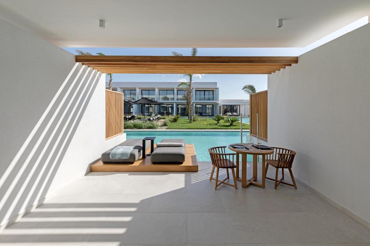 D' Andrea Lagoon All Suites - Adults Only 마르마리 외부 사진 The hotel's pool
